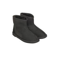 Ankle UGG boots unisex Black Color made in Australia from premium Australian double-face sheepskin, timeless short ankle UGG design for men and women, water-resistant, lightweight EVA sole, warm and cozy indoor and outdoor UGG boots